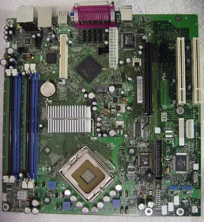 #FYI: Apa Itu Motherboard? Pengertian, Komponen dan Jenisnya