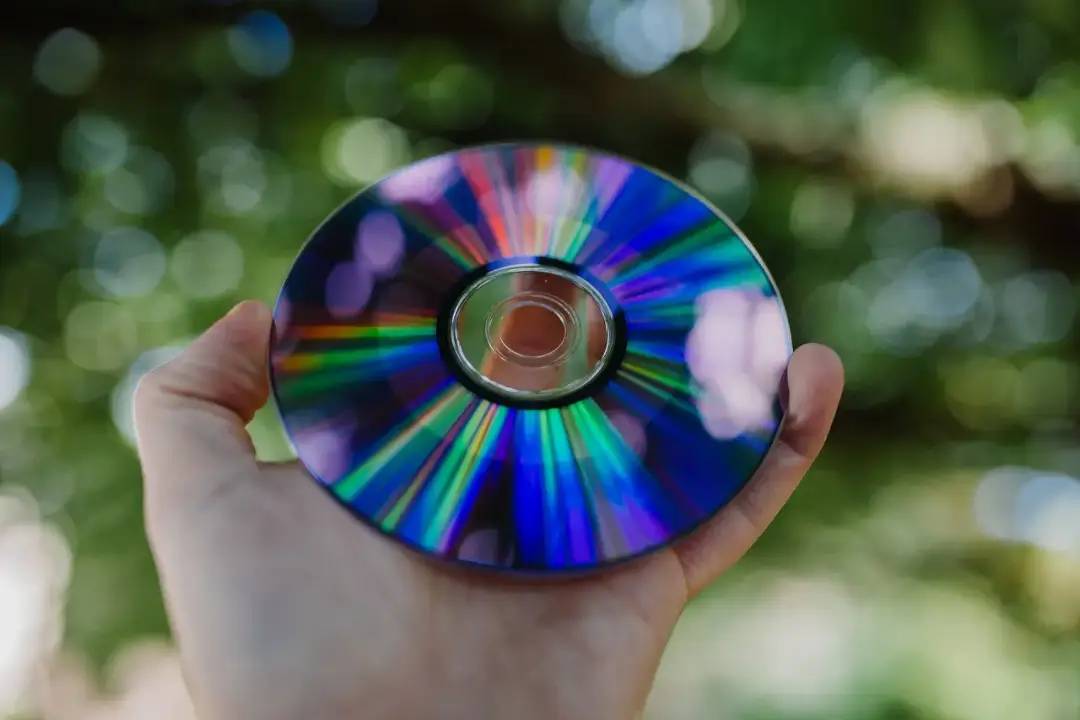 #FYI: Kenali Satu Persatu Istilah DVD-ROM, DVD-R, DVD-RW, Fungsi dan Perbedaannya